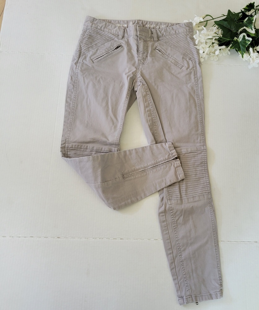 Khakis by GAP Sz 0 Skinny Mini Light Gray Zip Leg Detail